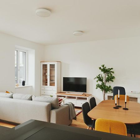 New Spacious Ultra-Modern Apartment In Wien Westbahnhof ภายนอก รูปภาพ
