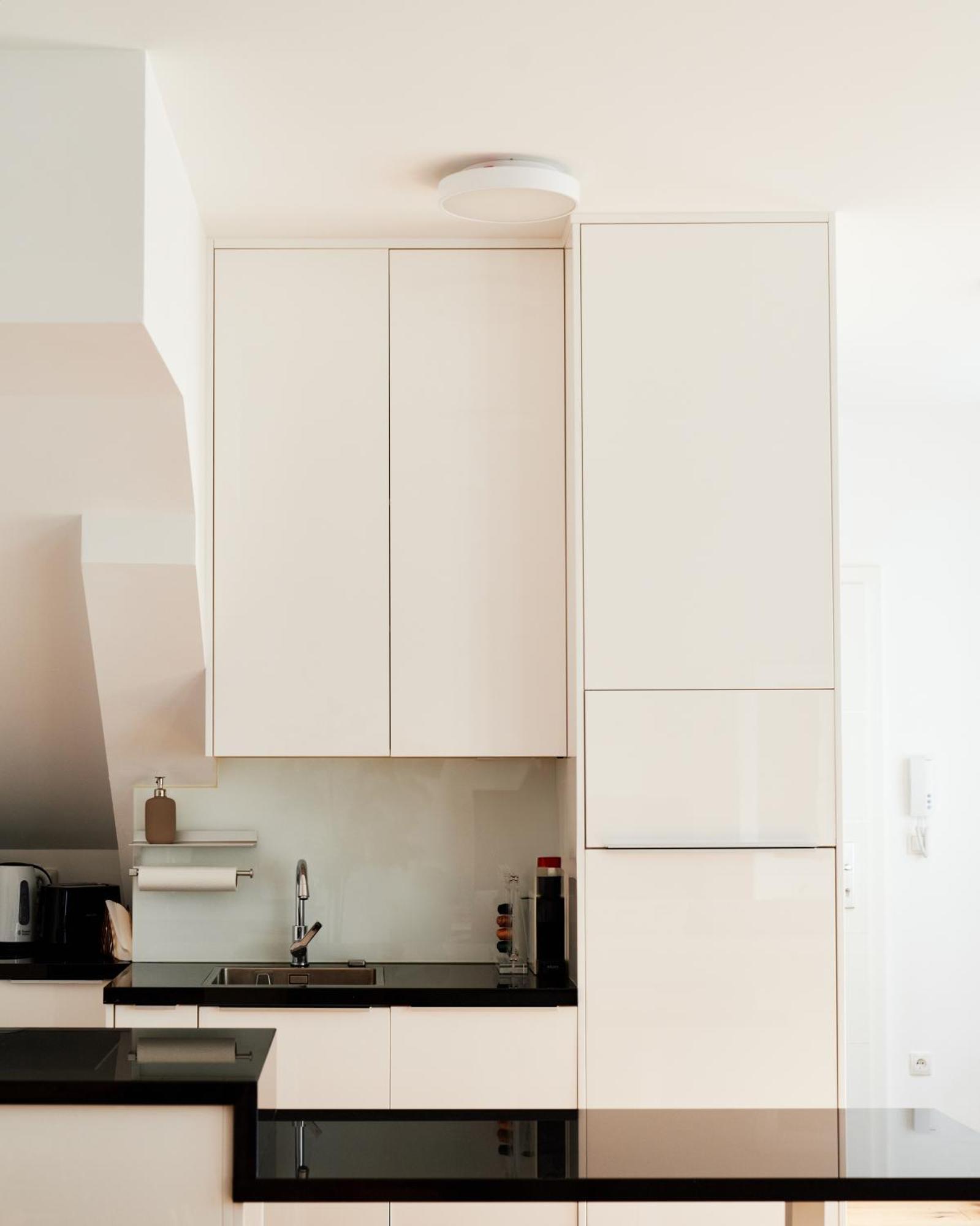 New Spacious Ultra-Modern Apartment In Wien Westbahnhof ภายนอก รูปภาพ