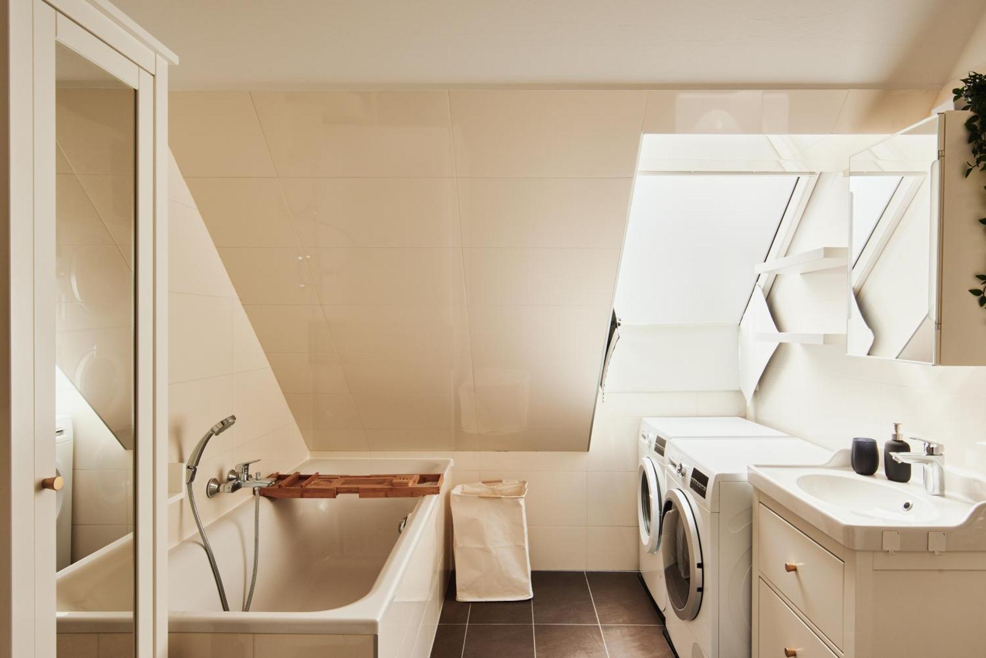 New Spacious Ultra-Modern Apartment In Wien Westbahnhof ภายนอก รูปภาพ